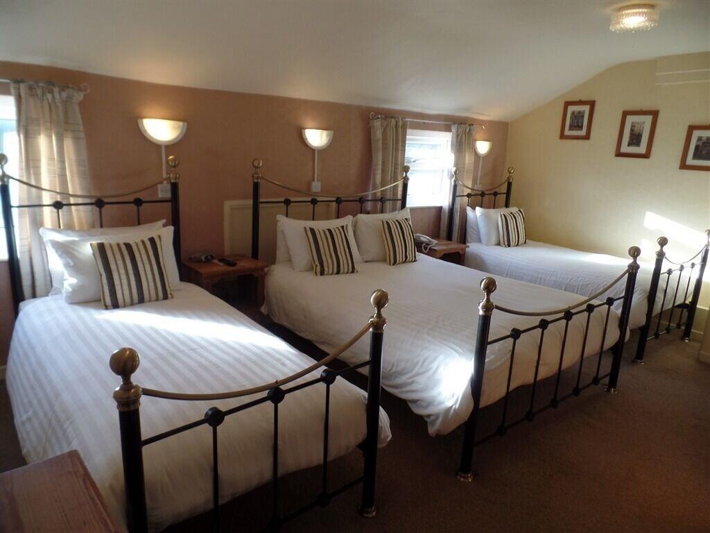 The Dodington Lodge Hotel وايت شيرش المظهر الخارجي الصورة