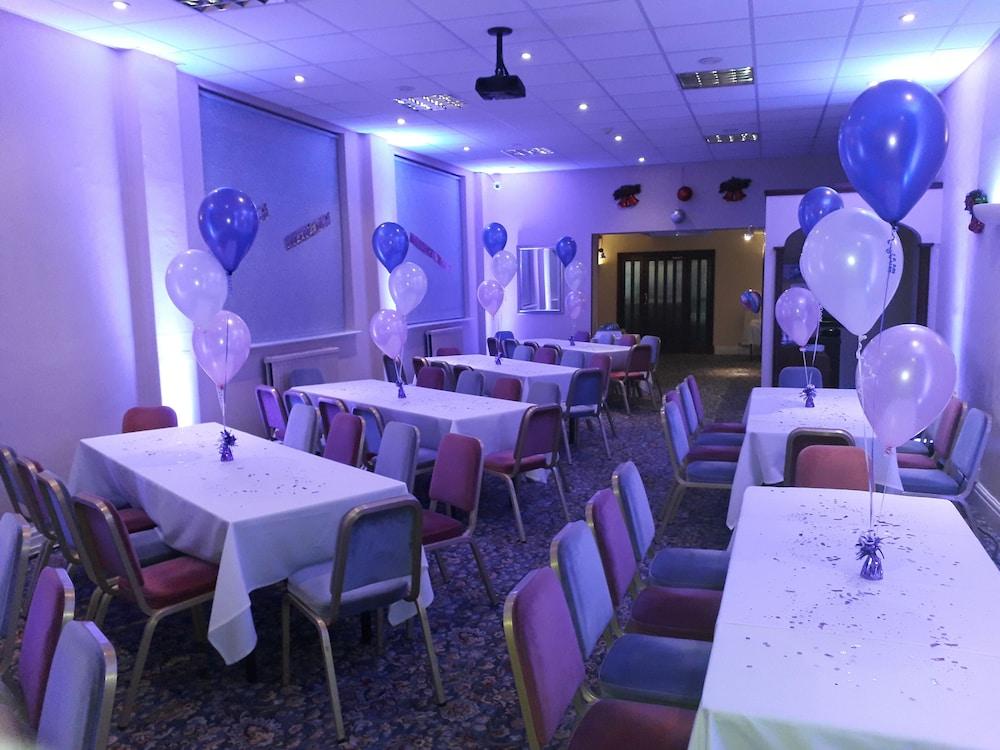 The Dodington Lodge Hotel وايت شيرش المظهر الخارجي الصورة
